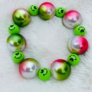 THE GRINCH BRACELET!